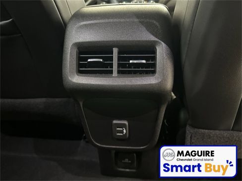 Used 2022 Chevrolet Equinox Premier image 20