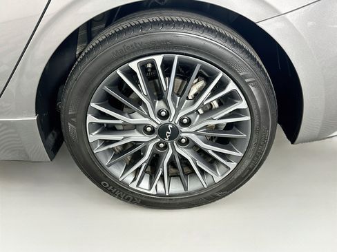 Used 2024 Kia Forte GT-Line FWD image 11
