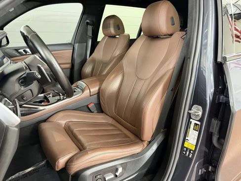 Used 2022 BMW X7 xDrive40i w/ M Sport Package AWD/4WD image 10