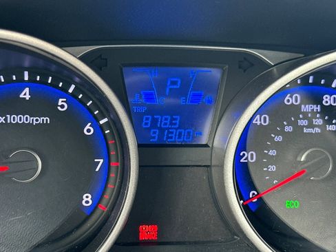 Used 2012 Hyundai Tucson Limited FWD image 21