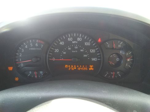 Used 2006 Nissan Titan LE w/ (T01) Tow Pkg AWD/4WD image 12