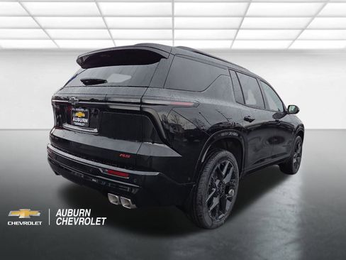 New 2026 Chevrolet Traverse RS w/ LPO, Floor Liner Package AWD/4WD image 3
