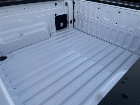 New 2026 Ford Maverick XLT image 18