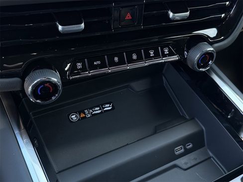 New 2026 Chevrolet Tahoe RST image 17