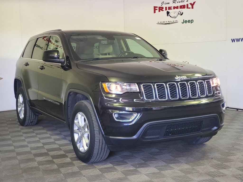 Used 2022 Jeep Grand Cherokee Laredo E AWD/4WD image 2
