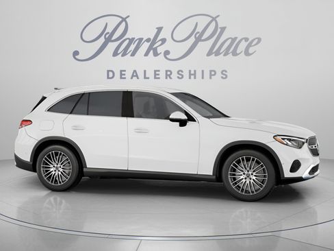 Certified 2026 Mercedes-Benz GLC 300 image 29