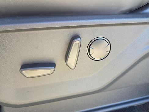 New 2026 Ford Expedition Active image 17