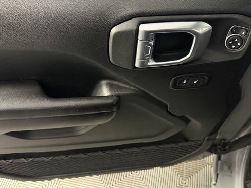 Used 2021 Jeep Wrangler Unlimited Sport AWD/4WD image 22