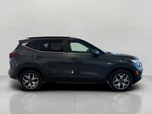 Used 2023 Kia Seltos EX image 13