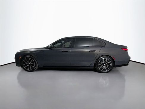 New 2026 BMW 750e xDrive AWD/4WD image 9