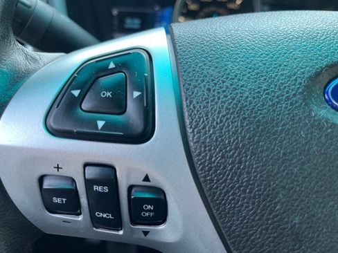 Used 2013 Ford Explorer XLT image 20