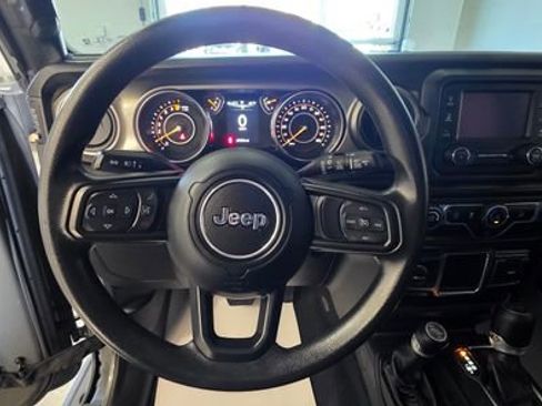 Used 2021 Jeep Wrangler Sport image 15