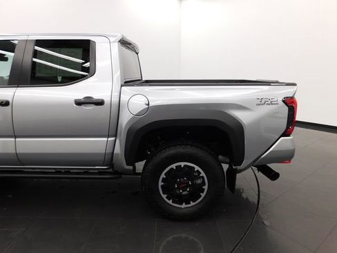 Used 2024 Toyota Tacoma TRD Off-Road image 16