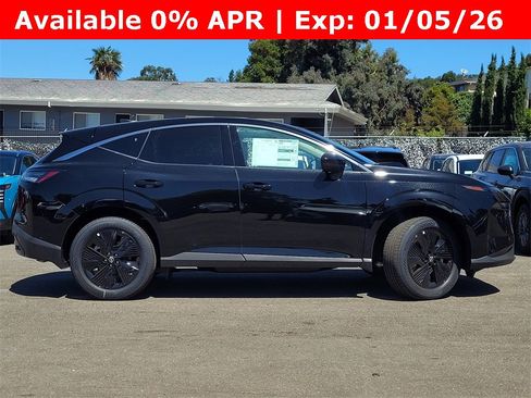 New 2025 Nissan Murano SV image 2