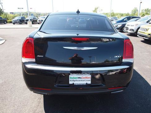 Used 2016 Chrysler 300 Limited AWD/4WD image 2