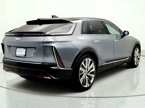Used 2023 Cadillac Lyriq 2WD image 5