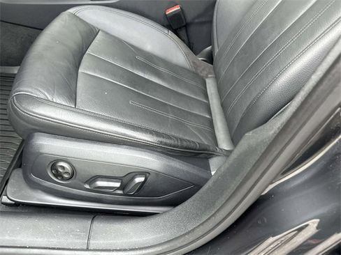 Used 2018 Audi A4 2.0T Premium Plus w/ Premium Plus Package image 22