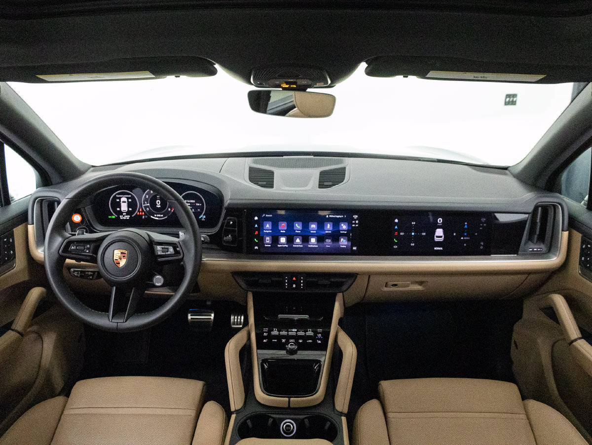 Certified 2026 Porsche Cayenne S AWD/4WD image 16