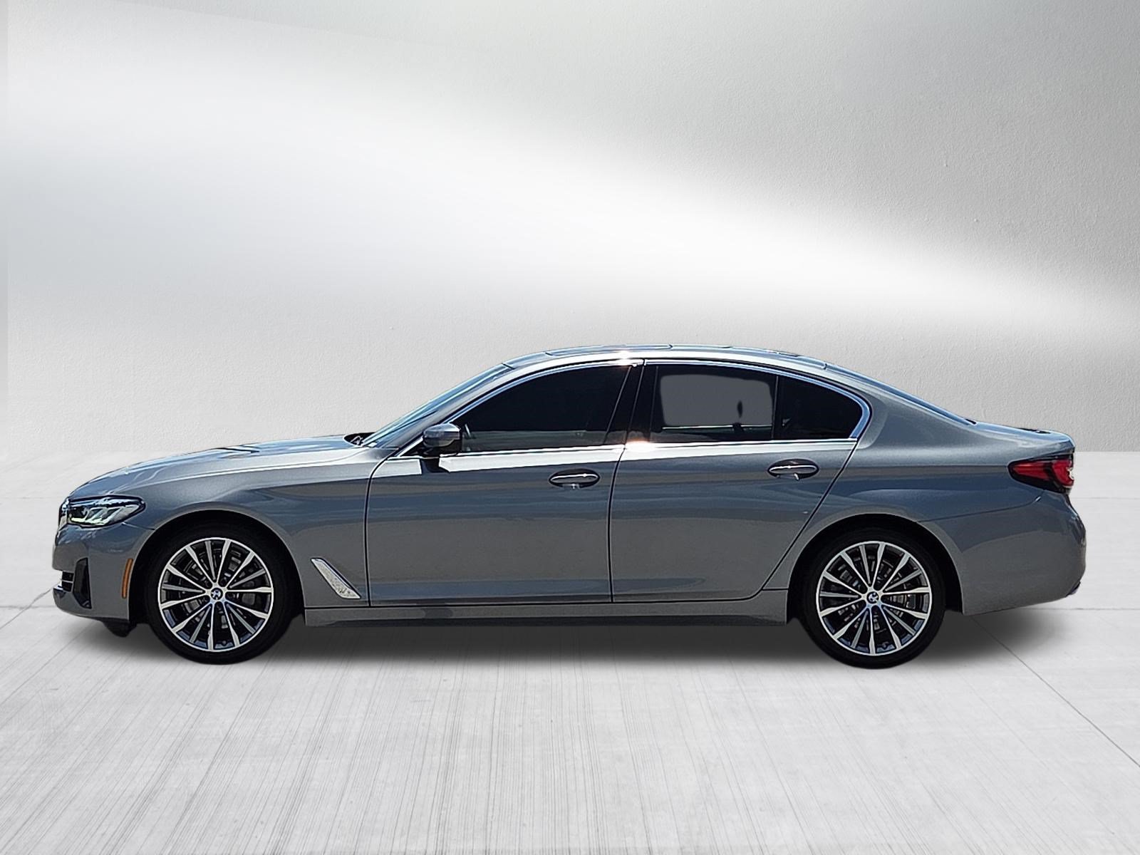 Certified 2023 BMW 530i xDrive AWD/4WD image 3