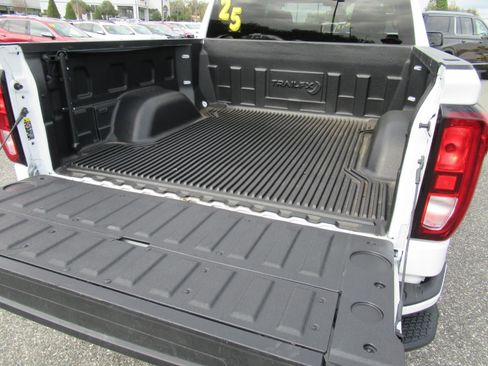 Used 2025 GMC Sierra 1500 Elevation RWD image 27