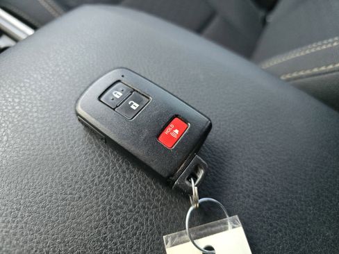 Used 2023 Toyota Tacoma 4x4 Double Cab image 31