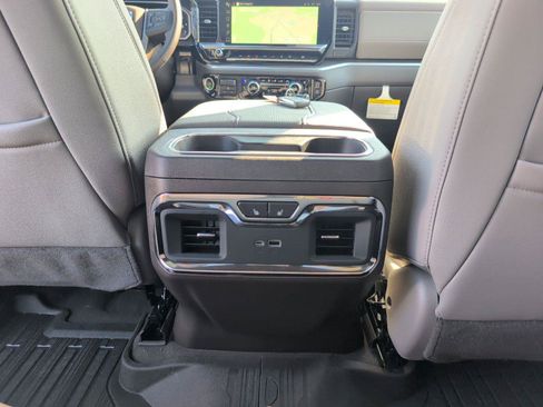 New 2026 GMC Sierra 1500 SLT w/ SLT Premium Plus Package AWD/4WD image 34