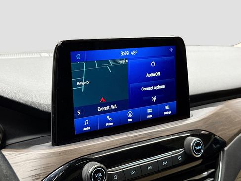 Used 2020 Ford Escape Titanium image 17