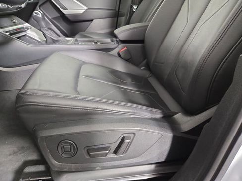 Used 2025 Audi Q3 2.0T Premium image 29