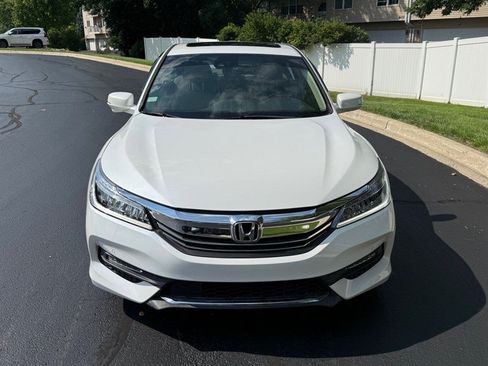 Used 2016 Honda Accord Touring image 38