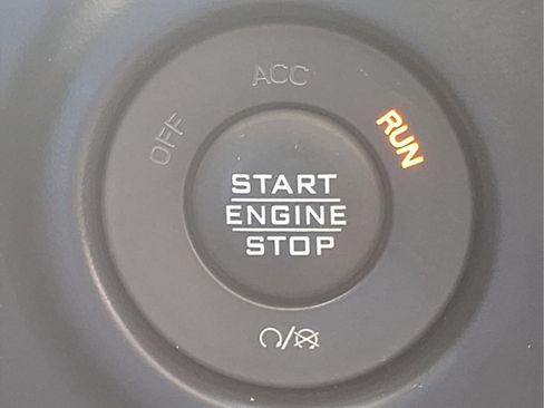 Used 2022 Jeep Gladiator Sport AWD/4WD image 15
