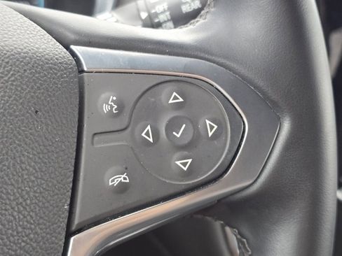 Used 2023 Chevrolet Traverse LT image 26