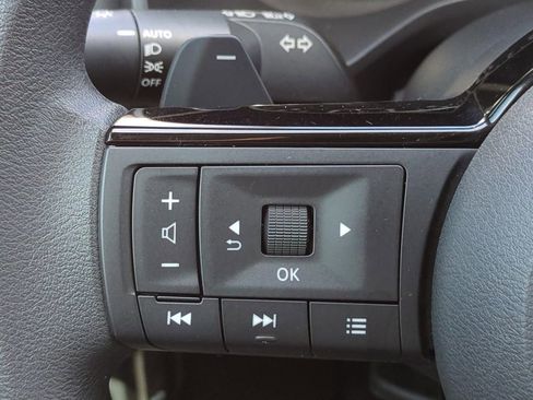 Certified 2023 Nissan Rogue SV image 22