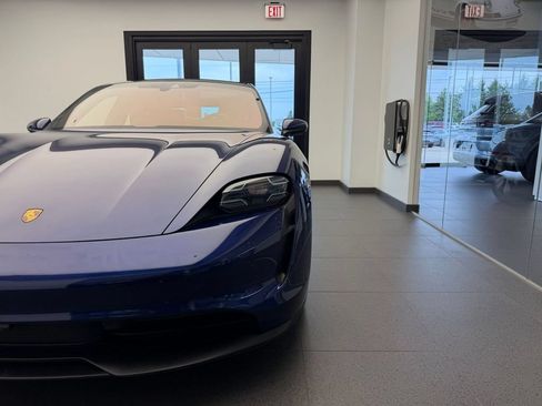 Used 2020 Porsche Taycan 4S AWD/4WD image 21