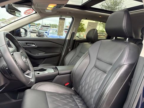 Used 2024 Nissan Rogue Platinum w/ Platinum Premium Package FWD image 21