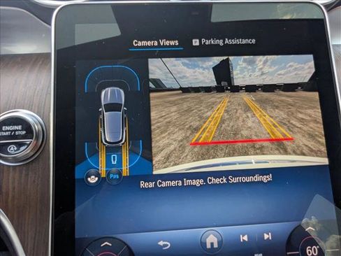 Used 2026 Mercedes-Benz GLC 300 image 11