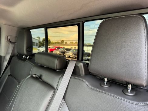Used 2020 Chevrolet Silverado 2500 LTZ w/ LTZ Premium Package RWD image 43