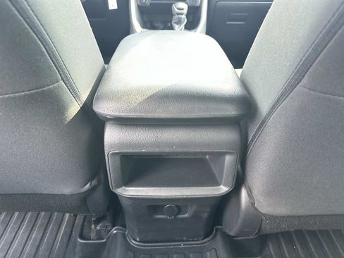 Used 2021 Toyota RAV4 LE FWD image 14