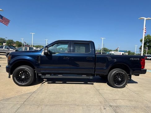 Used 2022 Ford F250 Lariat w/ Black Appearance Package AWD/4WD image 3