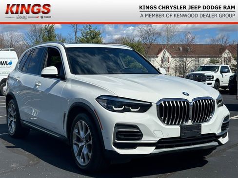 Used 2022 BMW X5 xDrive40i w/ Premium Package image 1