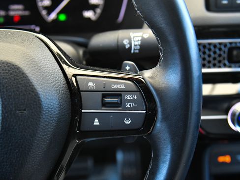 Used 2025 Honda Civic Sport image 28