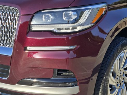 Used 2024 Lincoln Navigator Premiere AWD/4WD image 29