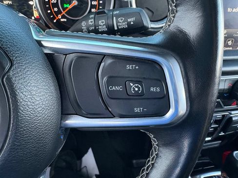 Used 2022 Jeep Wrangler Unlimited Sahara w/ LED Lighting Group AWD/4WD image 21