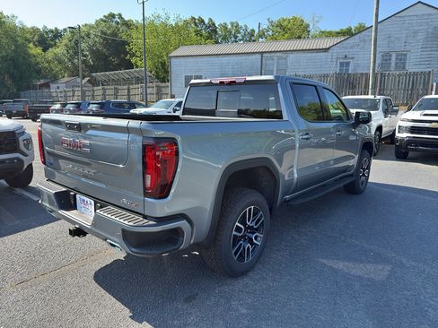 New 2026 GMC Sierra 1500 AT4 w/ AT4 Premium Package AWD/4WD image 5