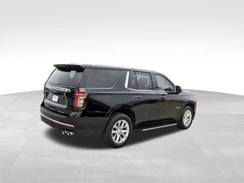 Used 2021 Chevrolet Tahoe Premier w/ Premium Package image 4