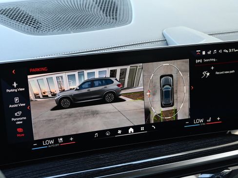 New 2026 BMW X5 xDrive50e w/ M Sport Package image 33