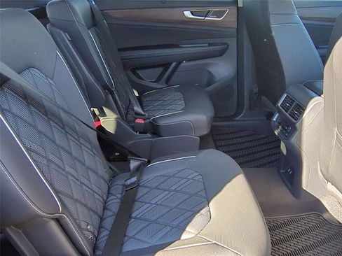 New 2026 Volkswagen Atlas SEL Premium R-Line AWD/4WD image 19