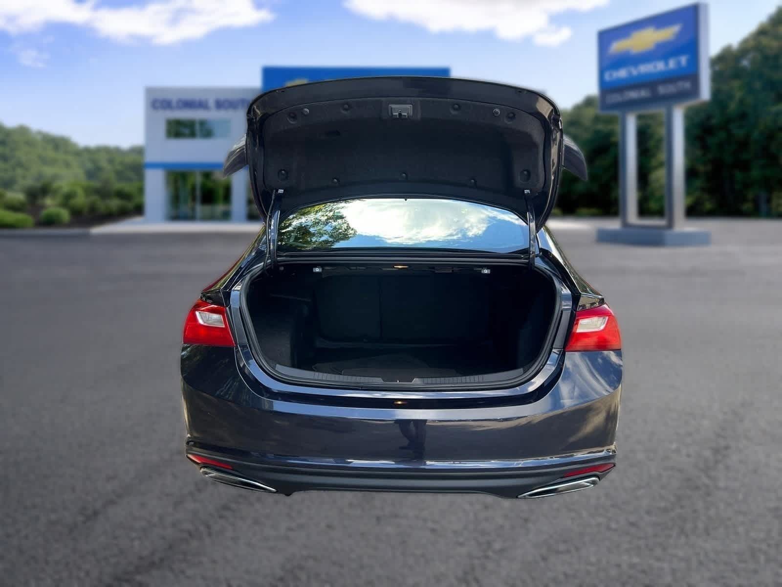 Used 2022 Chevrolet Malibu RS FWD image 35