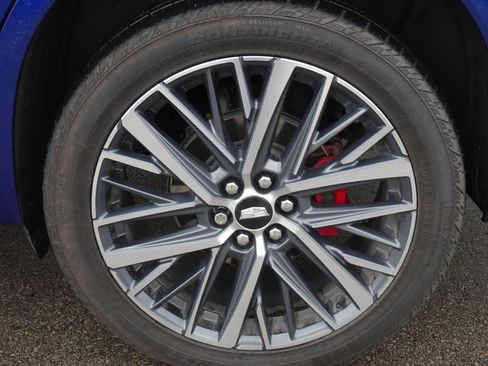 Used 2023 Cadillac XT6 Sport w/ Technology Package AWD/4WD image 29