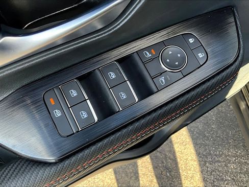 New 2026 Nissan Kicks SR w/ SR Premium Package image 19