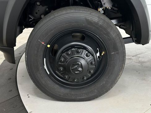 New 2024 RAM 5500 Tradesman image 33